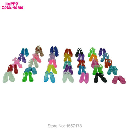 BABY HOUSE - 12 paires, chaussures de poupée , divers coloris.