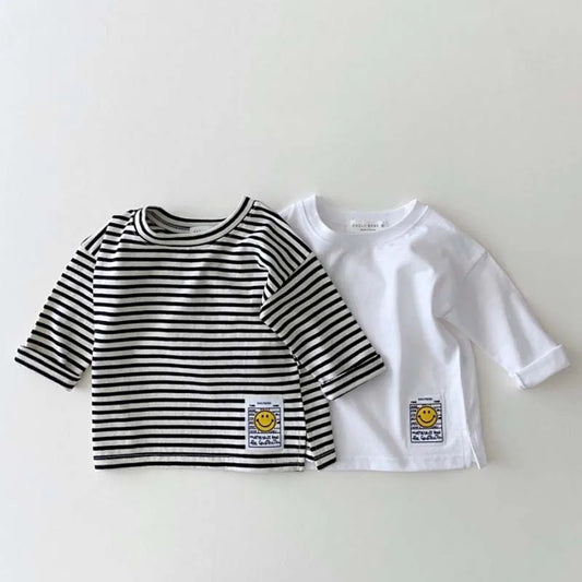BABY HOUSE -  Coréen Ins Bébé T-shirt Simple Visage Souriant T-Shirt Style Décontracté Automne Hiver 2021 Chemise à bascule pour garçon 0-3 ans T-shirt pour fille